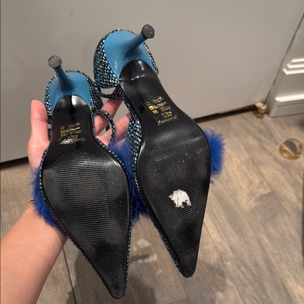 fluffy Blue vintage wrap ankle Heels - Picture 2 of 3